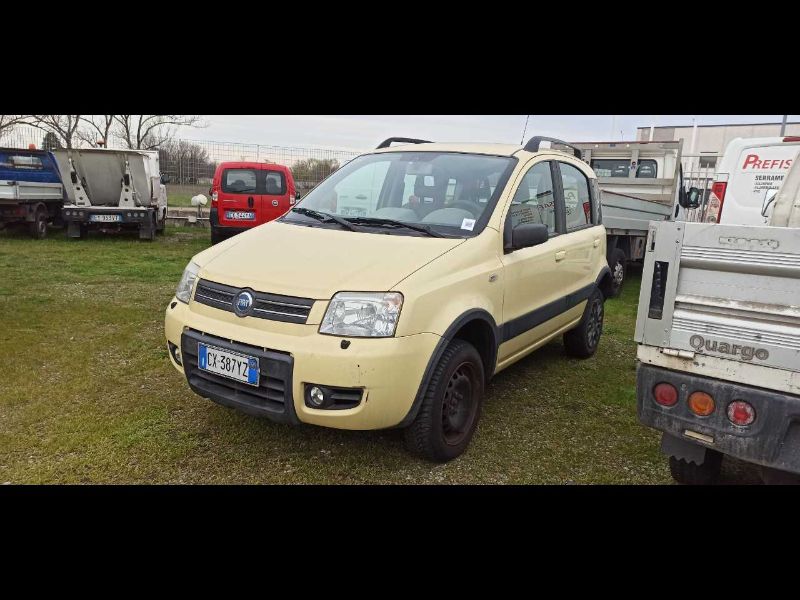 Fiat Panda 1.3 mjt 16v Cross 4x4 - Lombardia Truck