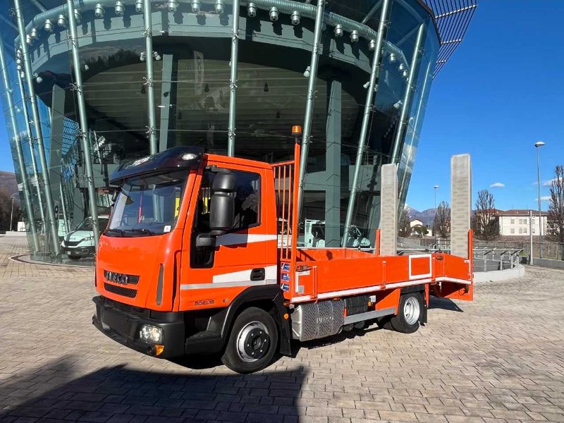 IVECO ML80EL16 - CASSONE CON RAMPA DI CARICO POSTERIORE - Lombardia Truck